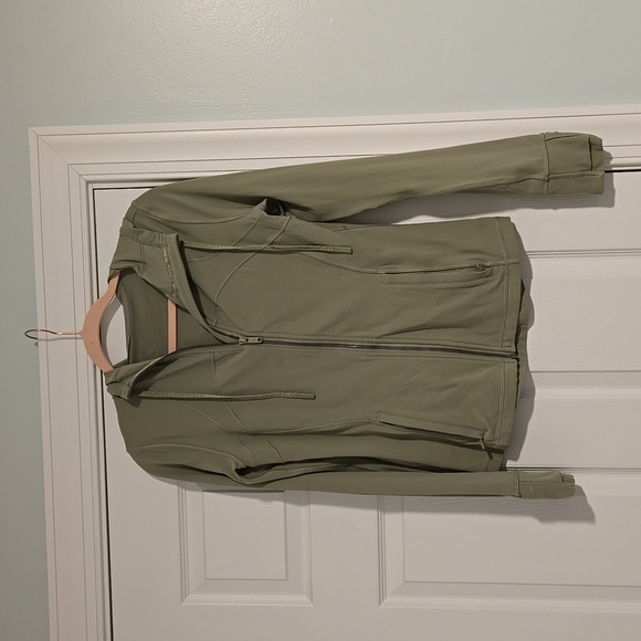 Lululemon jacket - Picture 1 of 5